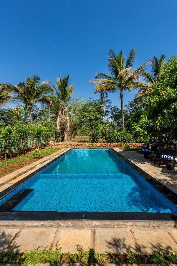 Saffronstays Lakeview Nivara - Farm Stay Villa With Private Pool Near Pune Exterior foto