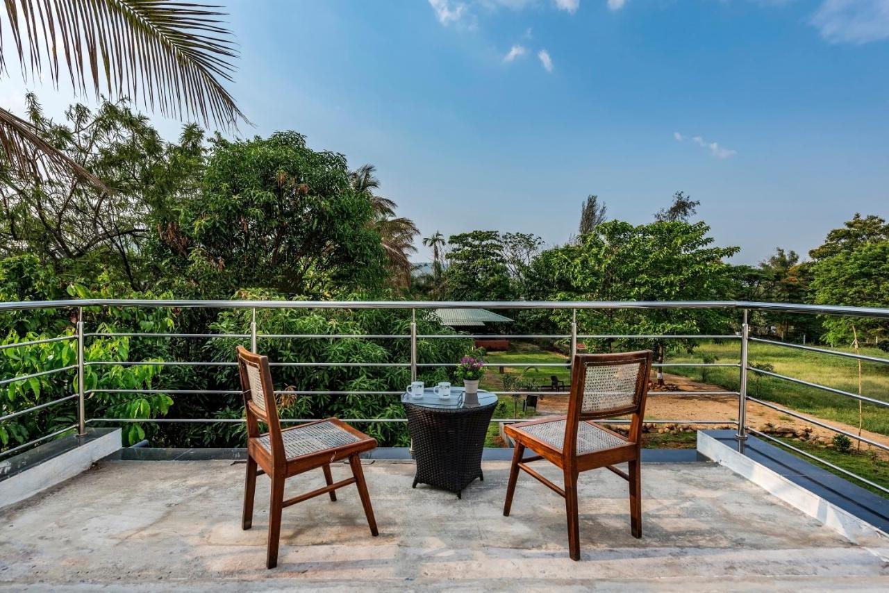 Saffronstays Lakeview Nivara - Farm Stay Villa With Private Pool Near Pune Exterior foto