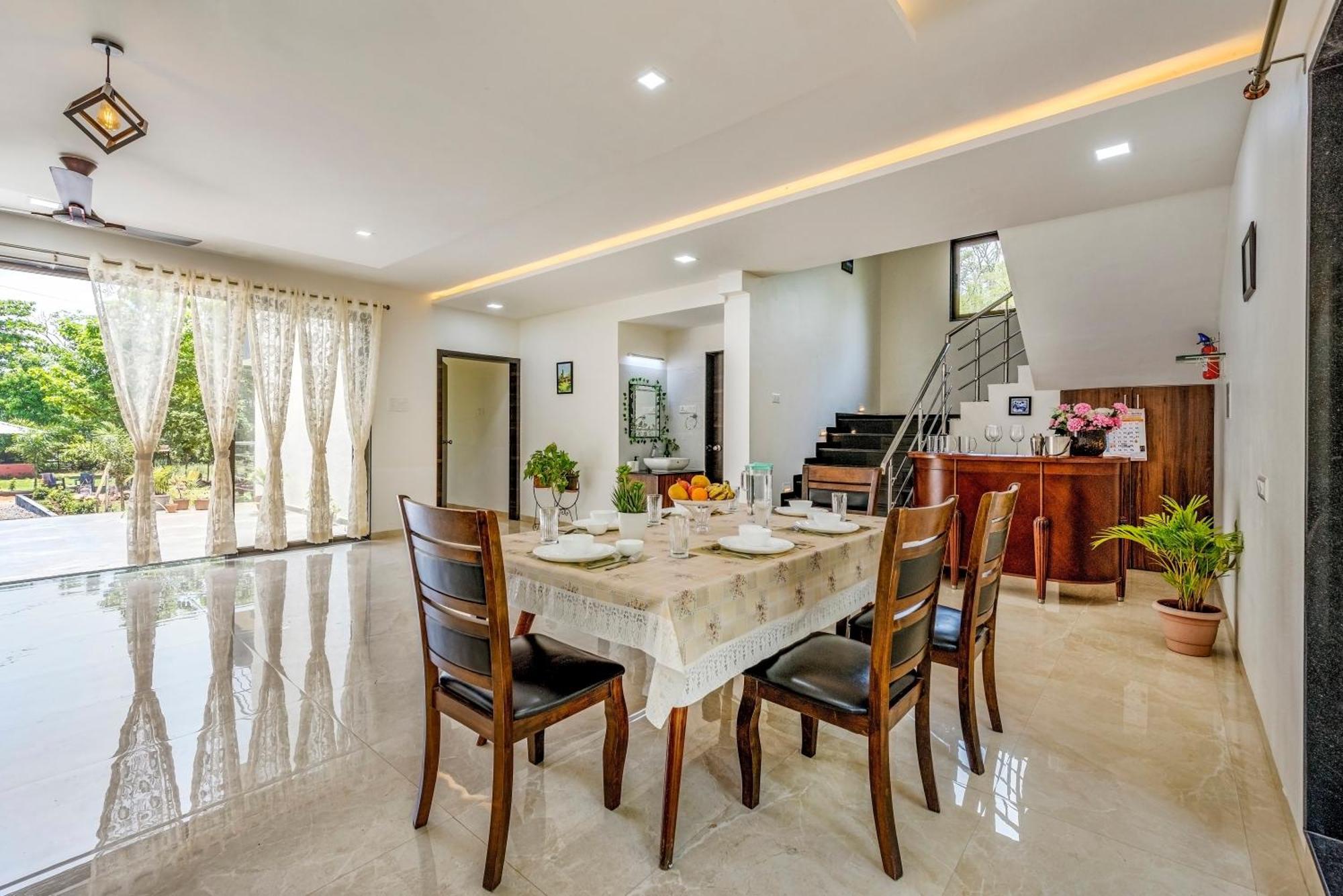 Saffronstays Lakeview Nivara - Farm Stay Villa With Private Pool Near Pune Exterior foto