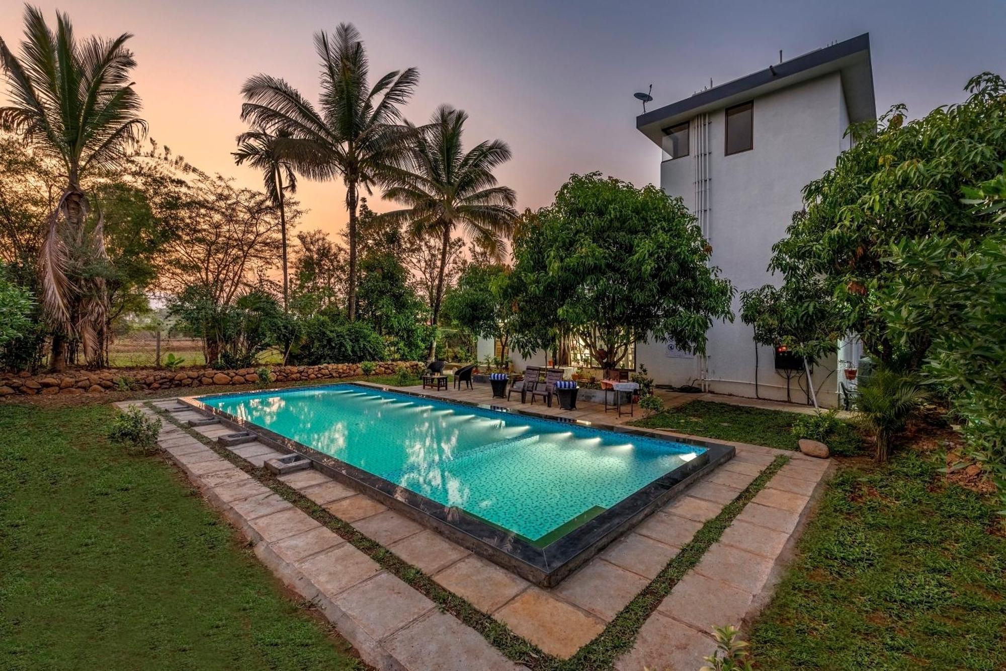Saffronstays Lakeview Nivara - Farm Stay Villa With Private Pool Near Pune Exterior foto